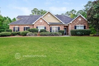 Building Photo - 220 Hedgewood Dr
