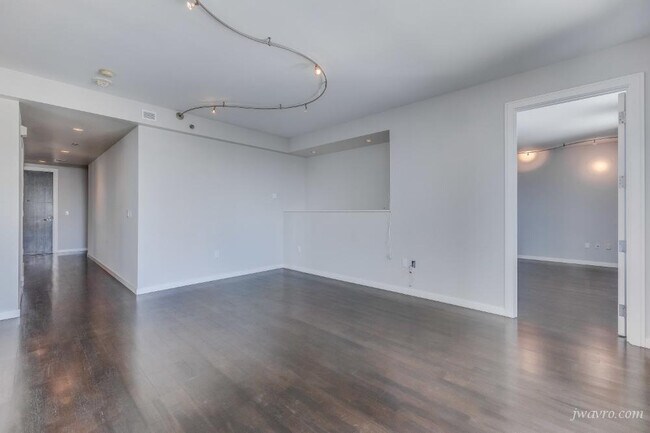 Building Photo - 219 Brannan St