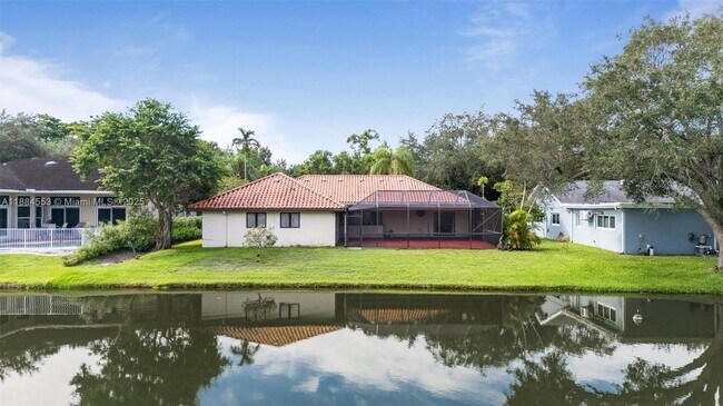 Foto del edificio - 9031 N New River Canal Rd