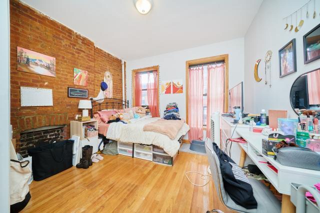Building Photo - 2 bedroom in NEW YORK NY 10036