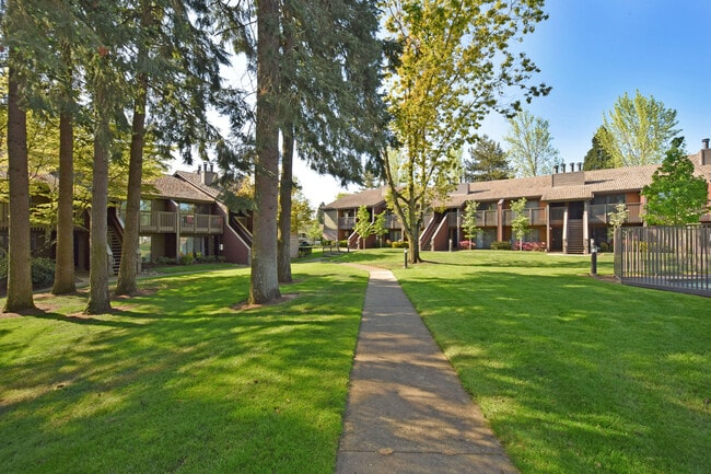 Community - Stone Creek Apartments