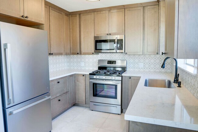 Foto del edificio - 4360 38th Street