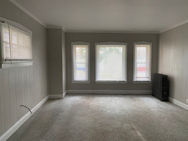 Living Room - 1504 Pitner Ave