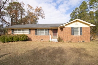 Building Photo - 517 E Main St