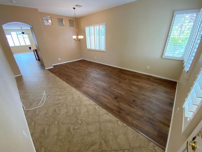 Building Photo - Gorgeous Summerlin Home 3 bedroom with 2 F...