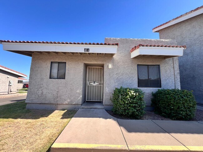 Foto del edificio - Gilbert, Near Heritage District