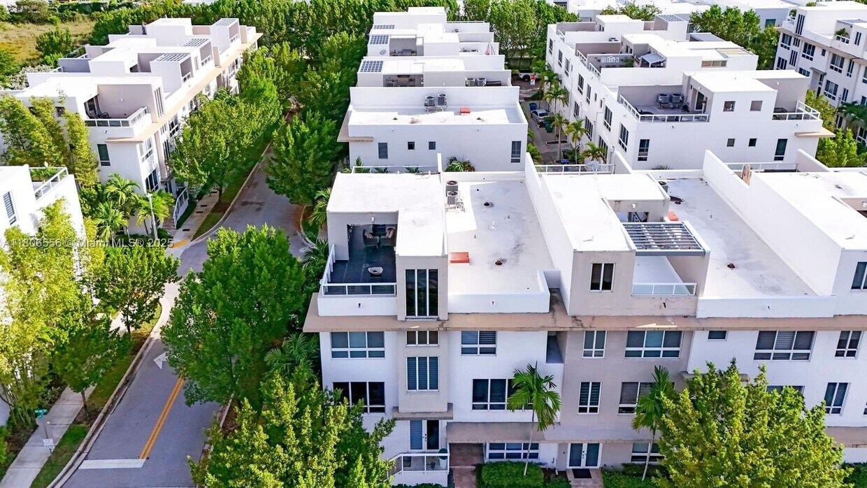 Foto principal - 10545 NW 66th St