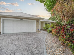 Building Photo - 1716 Indian River Dr