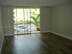Building Photo - 408 NW 68th Ave