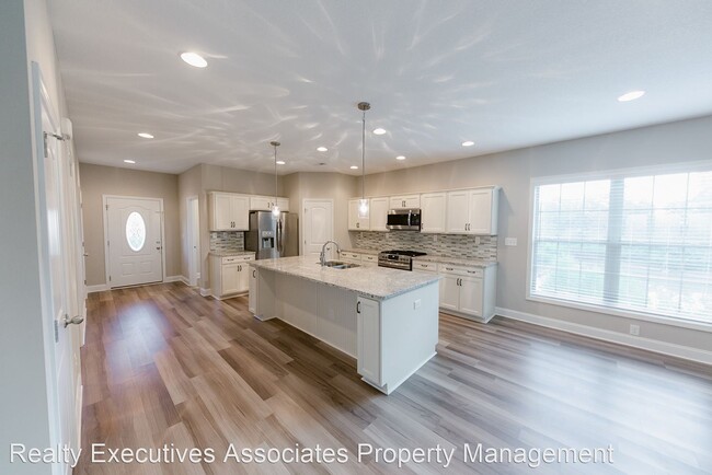 Building Photo - 4 br, 3 bath House - 2374 Waterstone Blvd