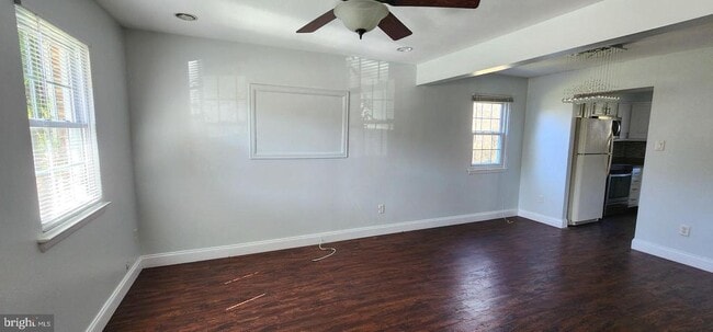 Foto del edificio - 111 Carleton Ln