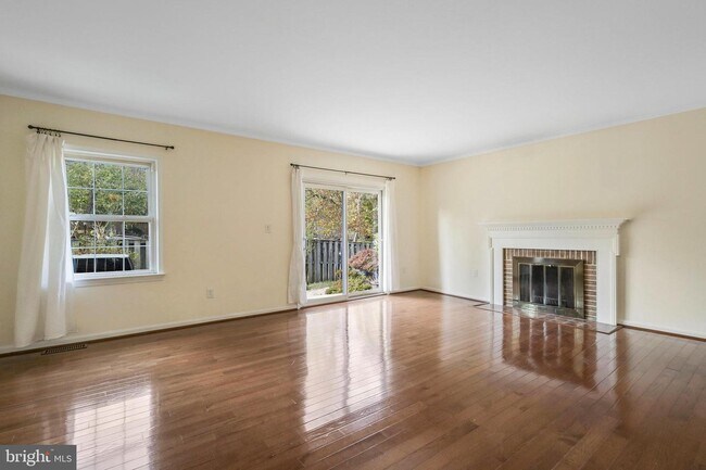 Building Photo - 8212 Dr Craik Ct