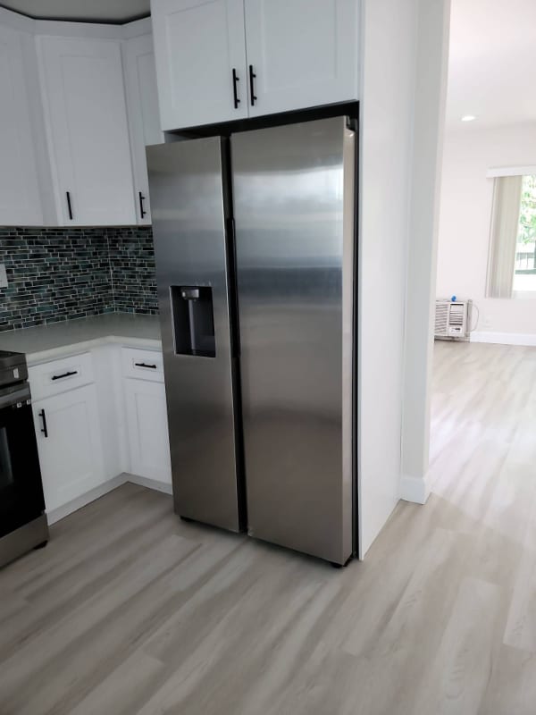 Foto del edificio - 9646 Winter Gardens Blvd