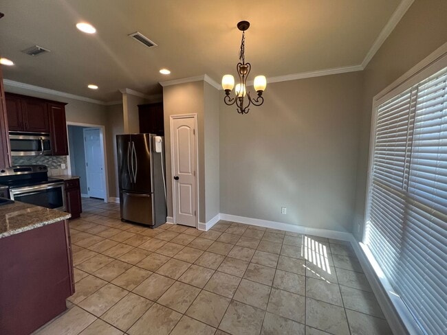 Building Photo - Fountain Crest Subdivision!