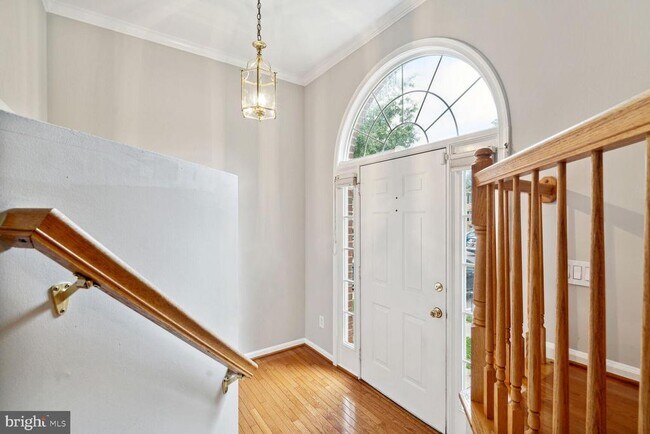 Building Photo - 5104 Woodfield Dr
