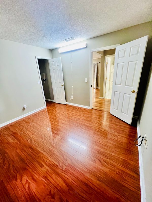 Building Photo - 391 Bass Way NW
