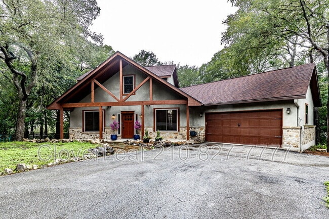 Foto del edificio - 1025 Flaming Oak Dr