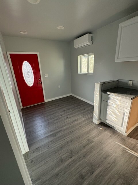 Living room - 2314 Hudspeth St