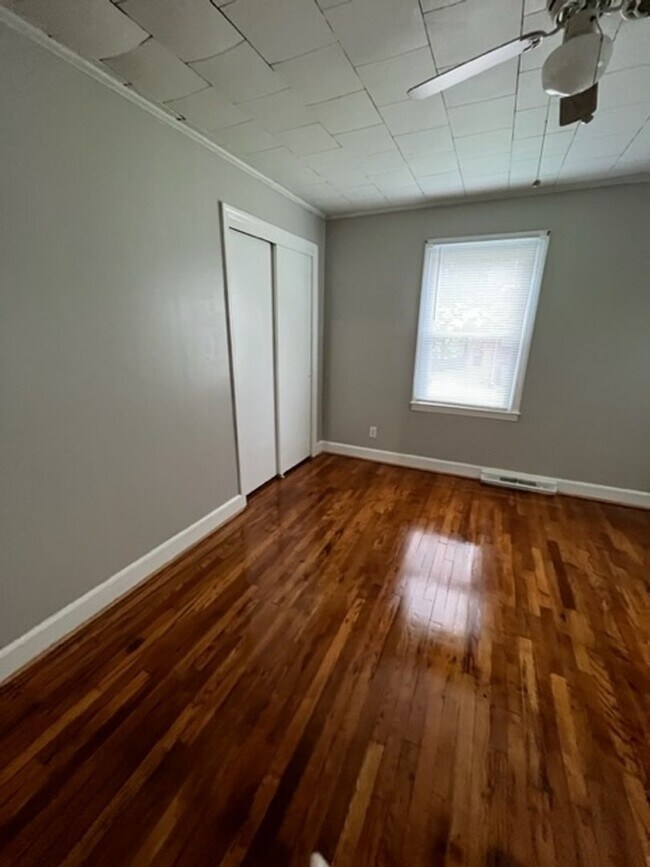 Foto del edificio - 2 bed 1 Bath Home Mount Airy NC