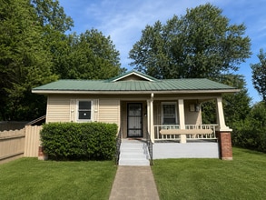 Building Photo - 214 N Marion Ave