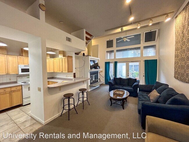 Foto del edificio - 2 br, 2 bath House - 716 NE 1st St