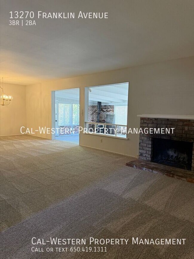 Foto del edificio - 13270 Franklin Ave