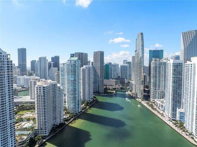 Foto del edificio - 300 Biscayne Blvd Way