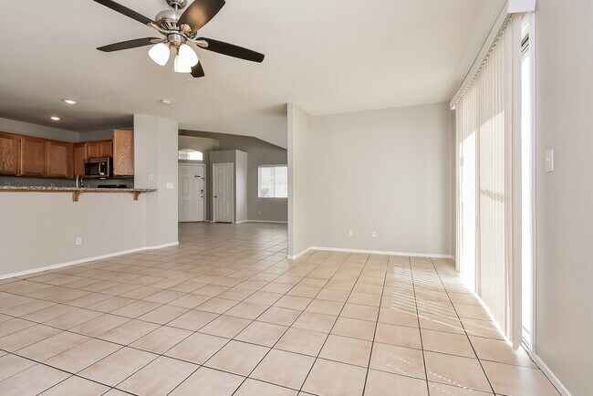 Foto del edificio - 3940 Camryn Holly St