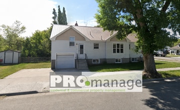 Building Photo - 690 I St
