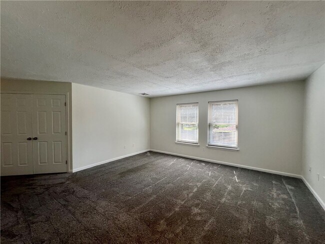 Foto del edificio - 3524 W Shore Rd