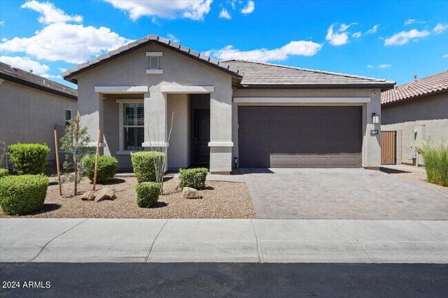 Building Photo - 6630 E Villa Rita Dr