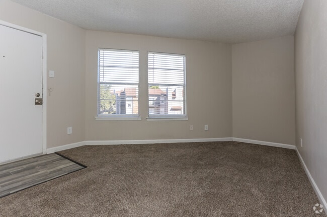 1BR, 1BA - 545SF - Living Room - Summerwood Apartments