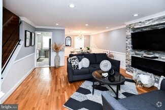 Building Photo - 12330 Chesterton Dr