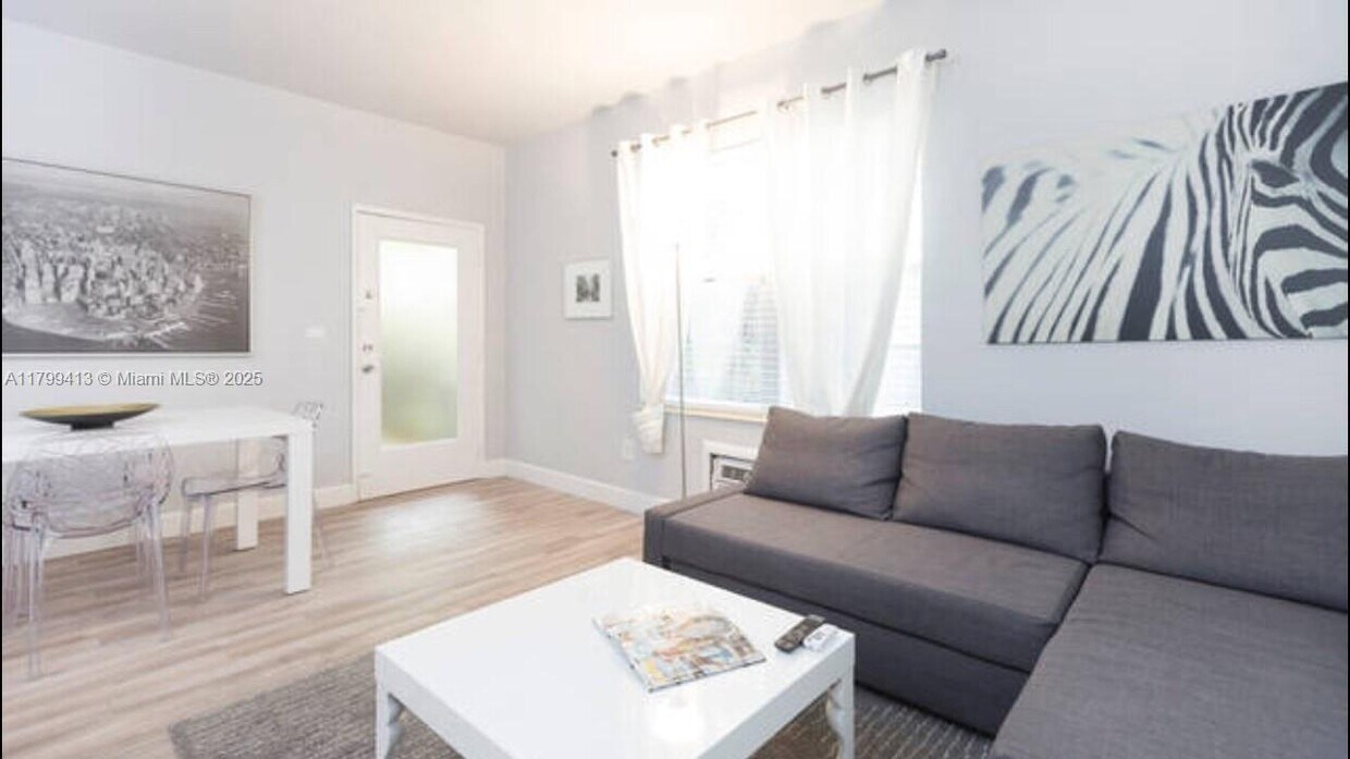 Foto principal - 1325 Meridian Ave