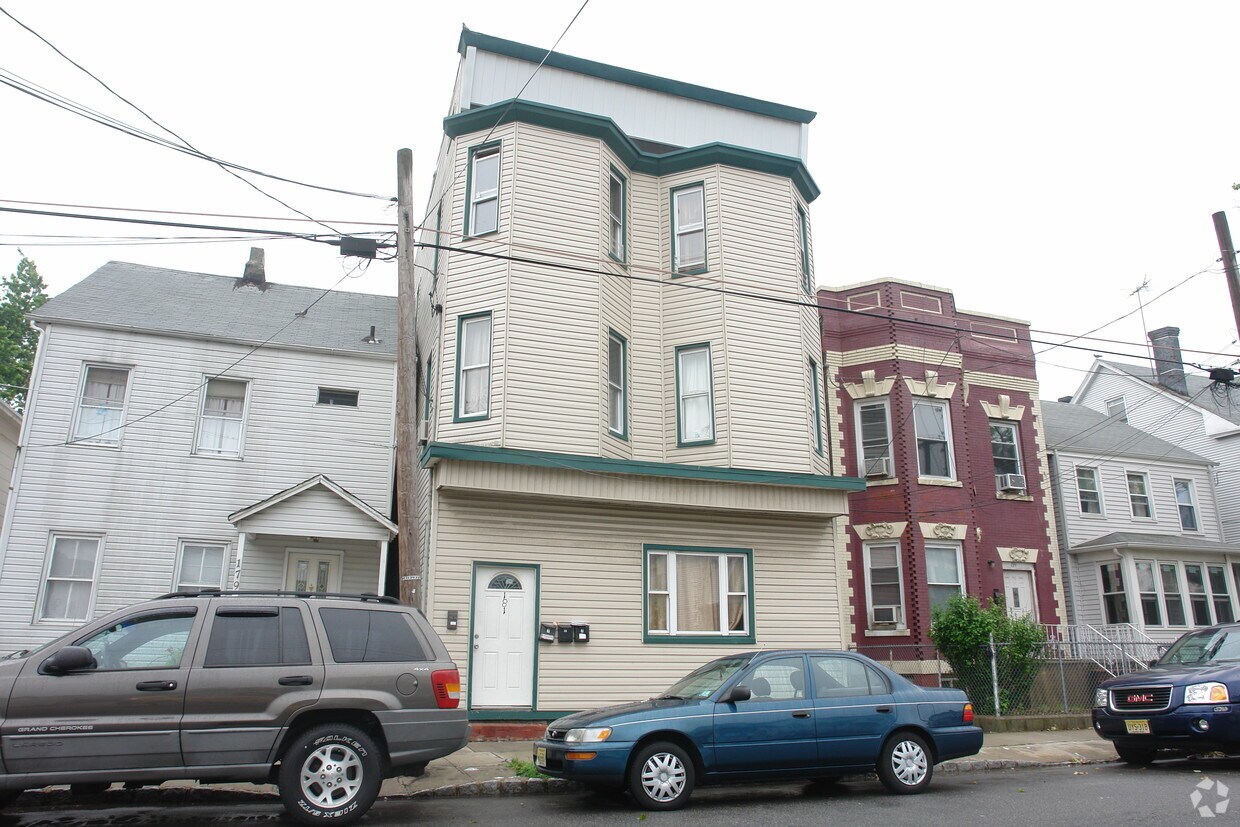 181 Washington St, Perth Amboy, NJ 08861 Apartments in Perth Amboy
