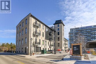 Building Photo - 19 Guelph Ave