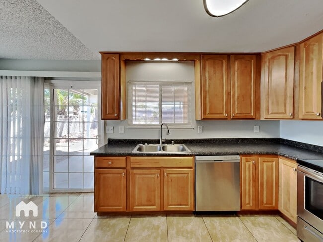 Foto del edificio - 320 Palo Verde Dr