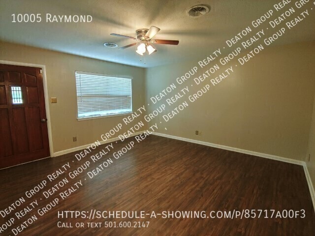 Foto del edificio - 10005 Raymond-