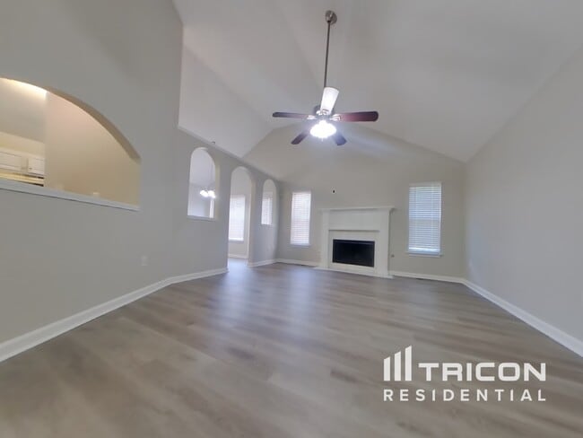 Building Photo - 3015 Brass Dr