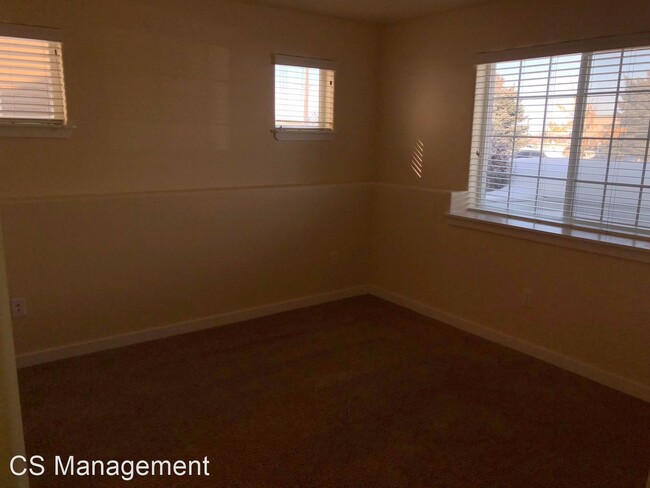 Building Photo - 2222 Baxter Ln