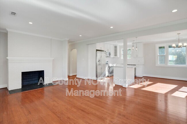 Foto del edificio - 4605 Henderson Rd