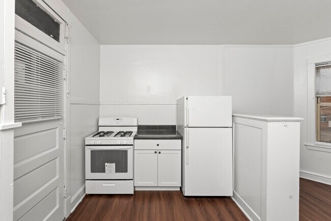 Foto del edificio - 5614 N Kimball Ave