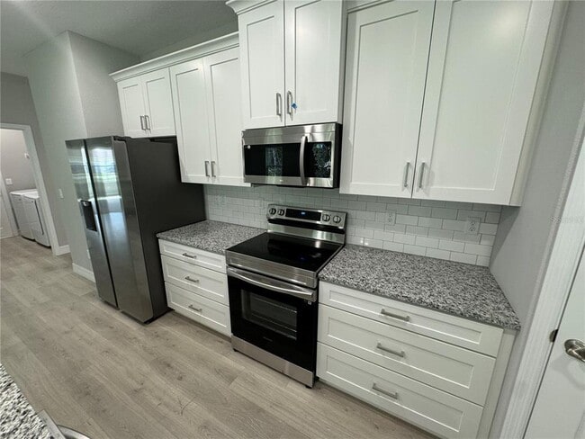 Building Photo - 8695 SE 159th Ln