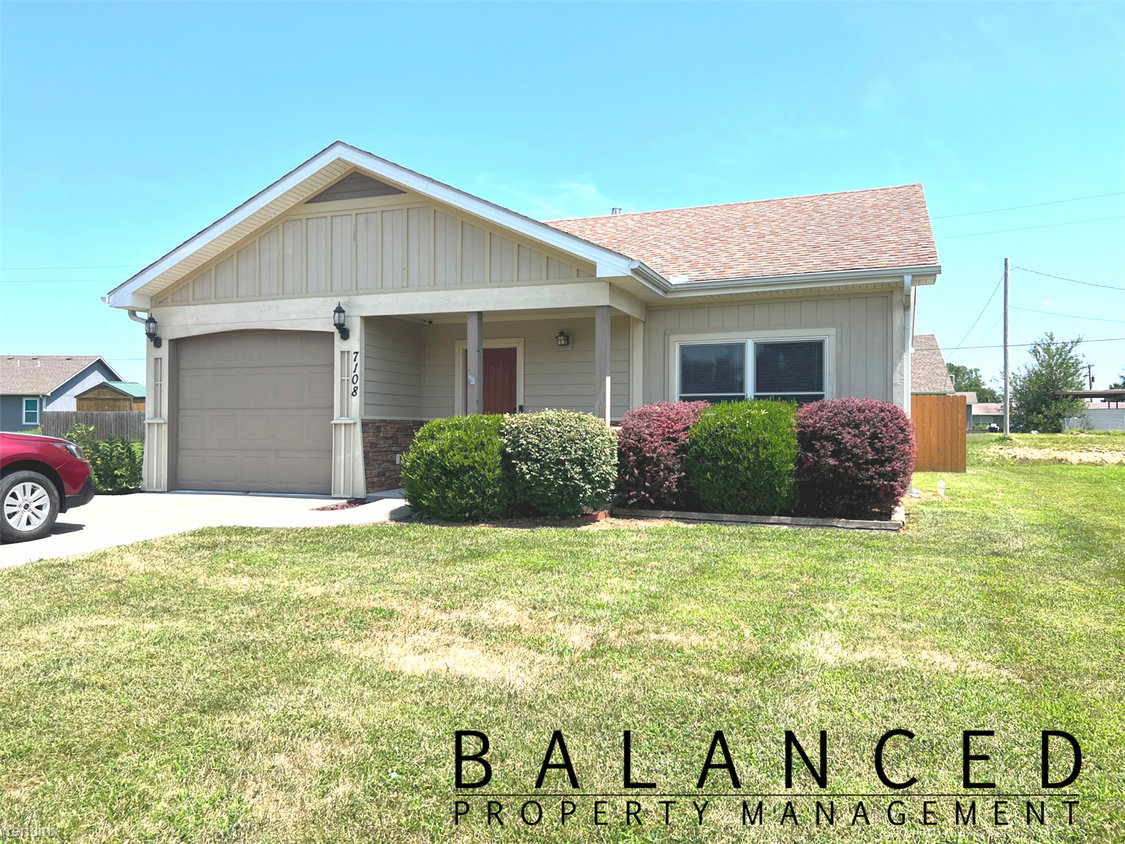 2 br, 1.5 bath House 7108 SW Wheatfield Ln House Rental in Topeka
