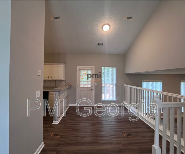 Foto del edificio - 9511 Rollinghills Dr