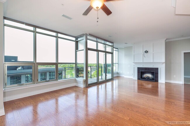 Building Photo - 625 N Segoe Rd