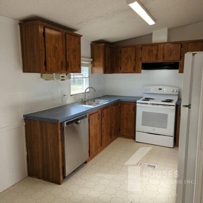 Foto del edificio - 515 McKinney Rd