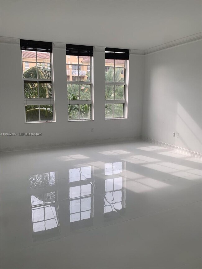 Foto del edificio - 3001 NE 185th St