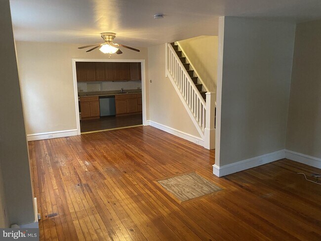 Foto del edificio - 1436 Stanbridge St