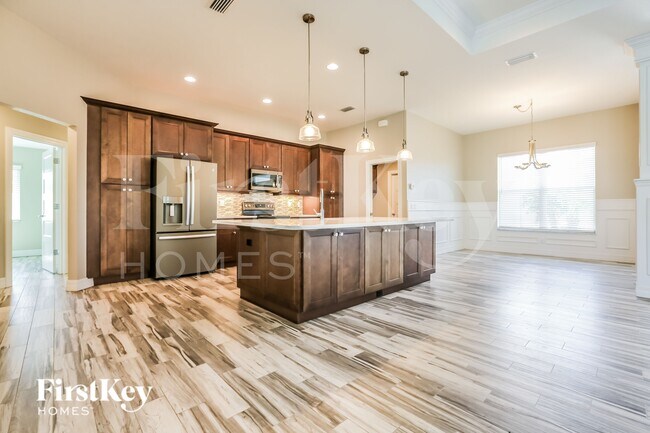 Foto del edificio - 4324 Moffett Rd